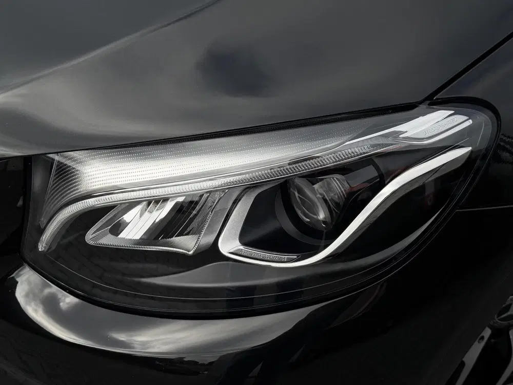 Mercedes-Benz GLC Mercedes GLC-klasse Coupé 250 4MATIC Premi uit 2019, foto 7