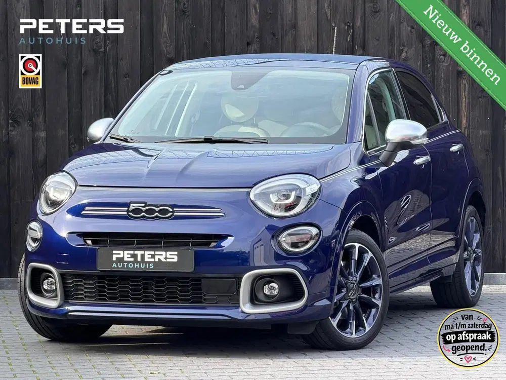 Fiat 500 1.5 Hybrid Yacht Club Capri Cabrio uit 2022