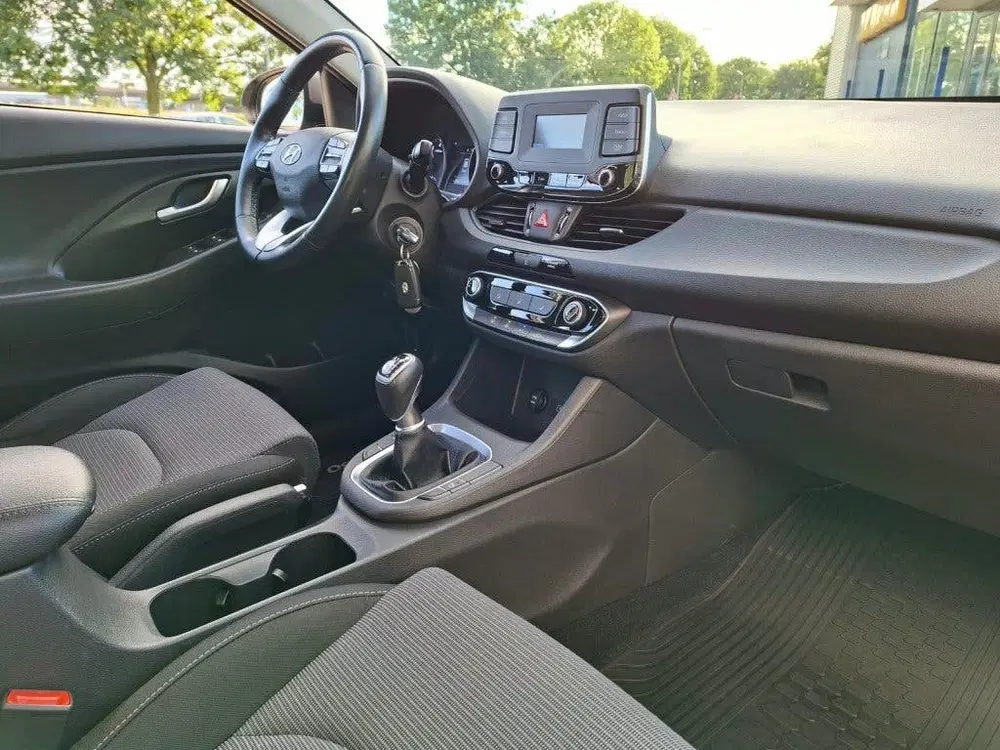 Hyundai i30 1.5 AIRCO 5DEURS CRUISECONTROL uit 2022, foto 11