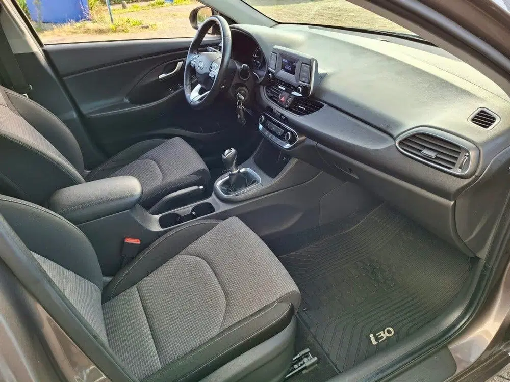 Hyundai i30 1.5 AIRCO 5DEURS CRUISECONTROL uit 2022, foto 13