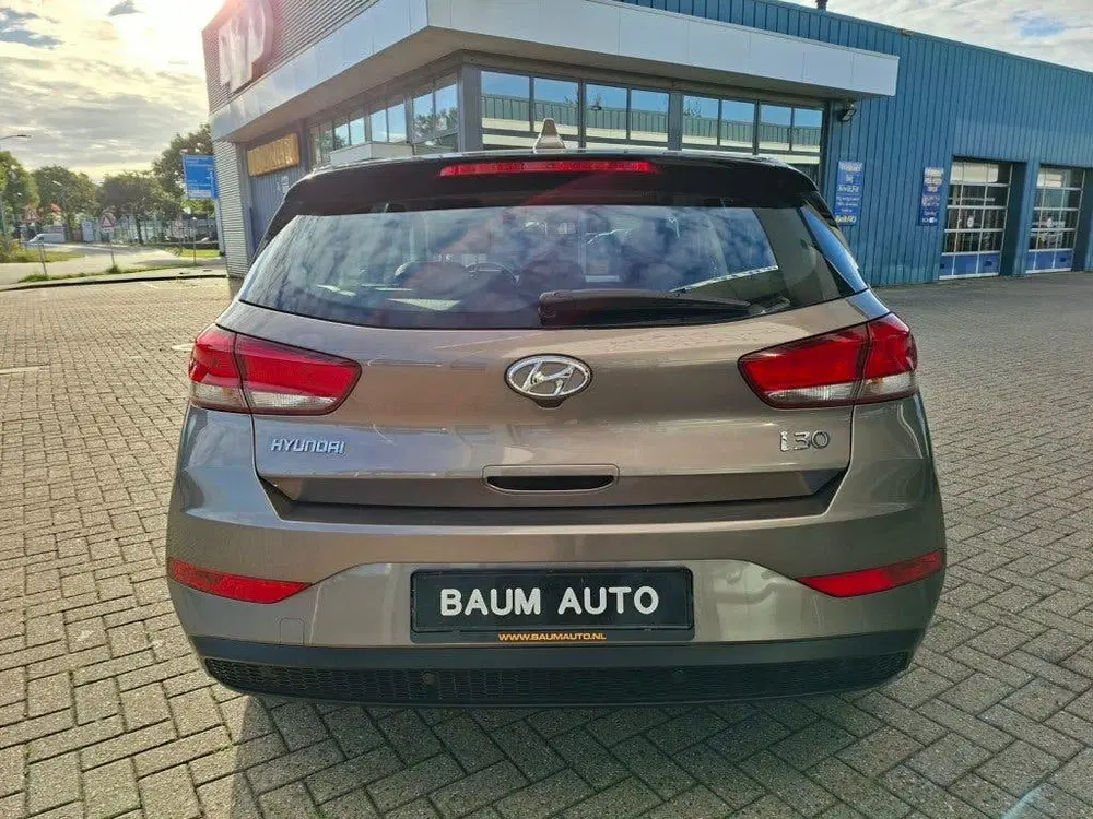Hyundai i30 1.5 AIRCO 5DEURS CRUISECONTROL uit 2022, foto 6