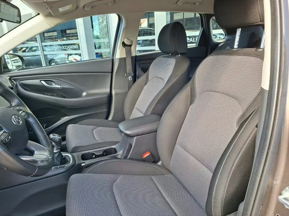 Hyundai i30 1.5 AIRCO 5DEURS CRUISECONTROL uit 2022, foto 8