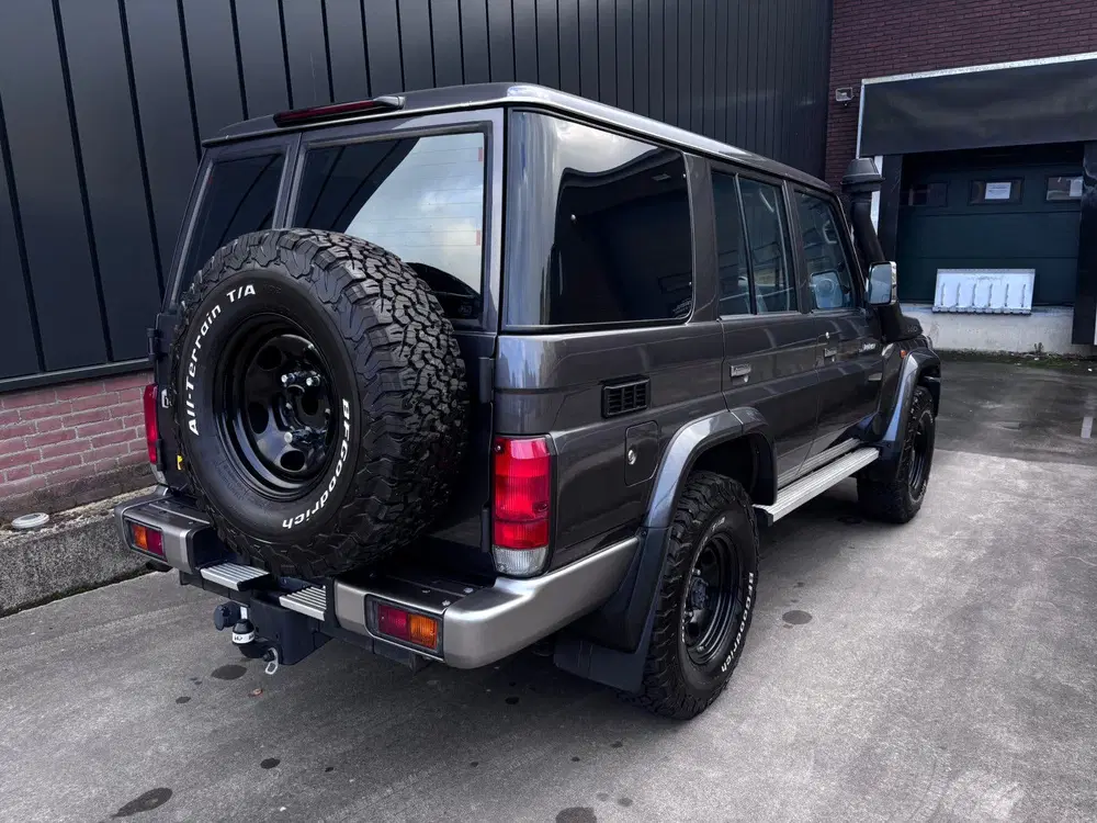 Toyota Land Cruiser 2023 Grijskenteken Als Nieuw uit 2023, foto 3