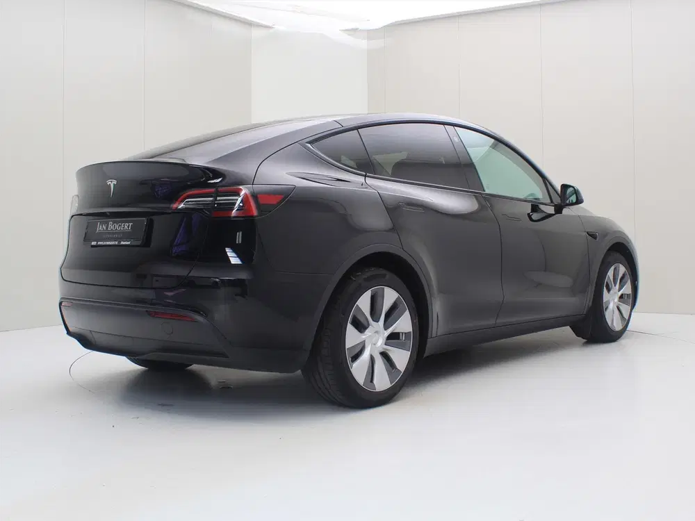 Tesla Model Y Standard RWD Plus 94.6% SoH [ AMD RYZEN+AU uit 2023, foto 2