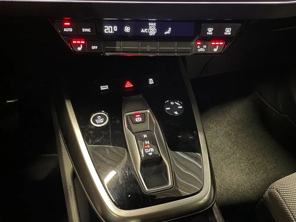 Audi Q4 e-tron 40 Advanced edition 77 kWh uit 2022, foto 13