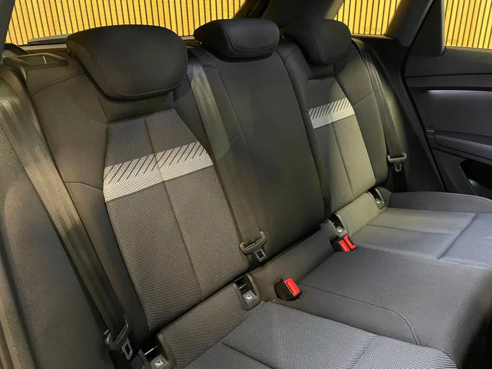 Audi Q4 e-tron 40 Advanced edition 77 kWh uit 2022, foto 8
