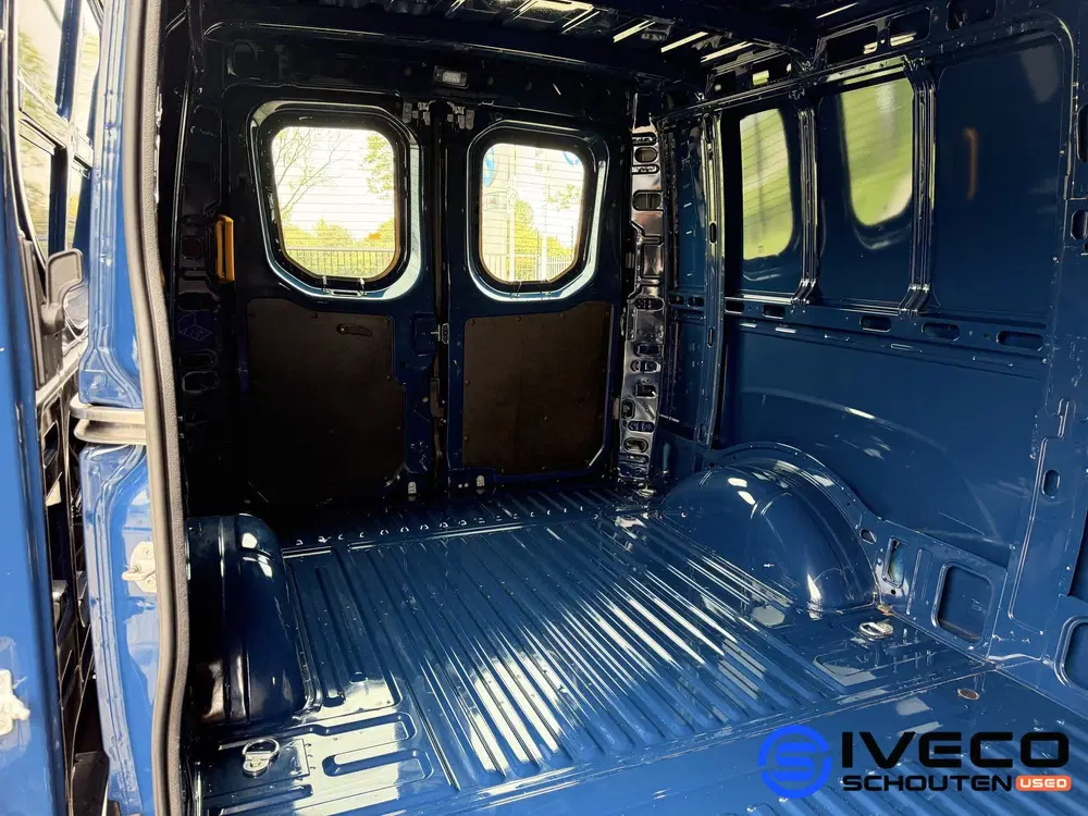 Iveco Daily 35S16V 2.3L 160pk uit 2024, foto 13