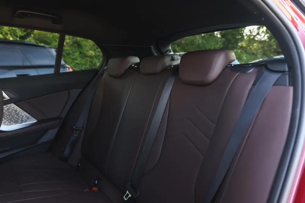 BMW 1-serie 120 M Sport Automaat uit 2026, foto 12