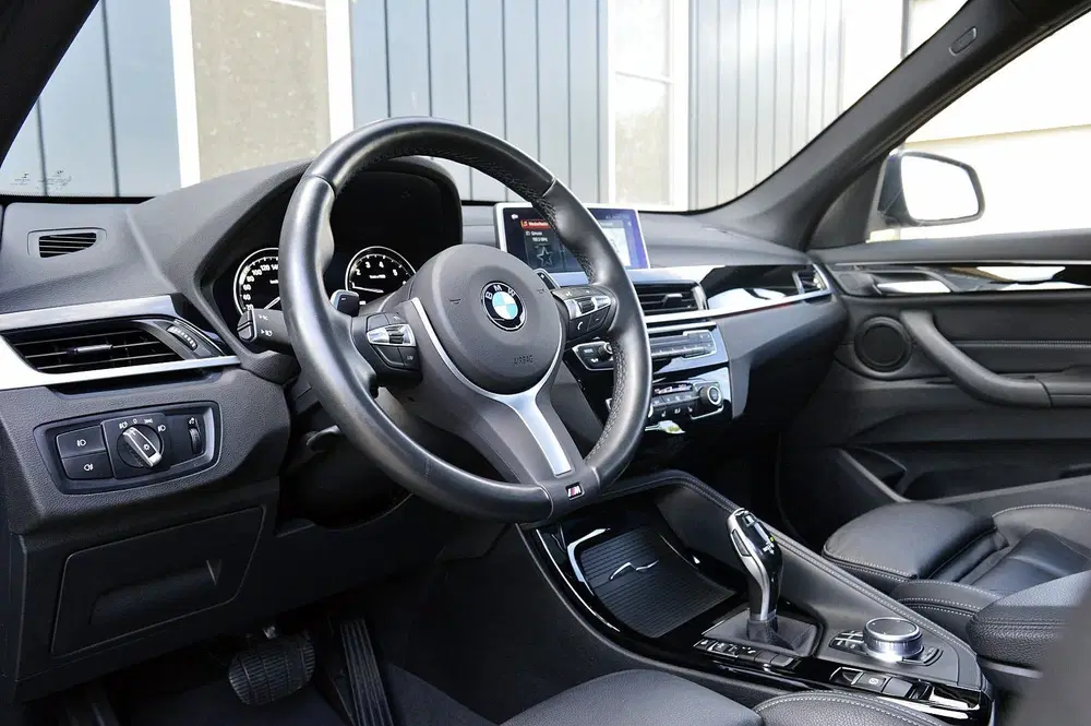 BMW X1 sDrive20i Orange Edition III Rijklaarprijs uit 2019, foto 12