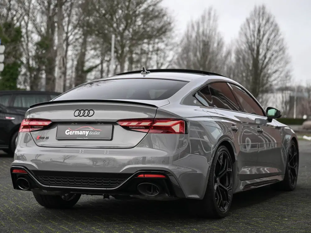 Audi RS5 2.9TFSI Quattro Competition Plus Schaalst uit 2023, foto 2