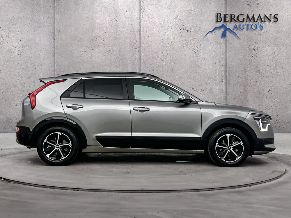 Kia Niro 1.6 GDi Hybrid DynamicPlusLine uit 2022, foto 9