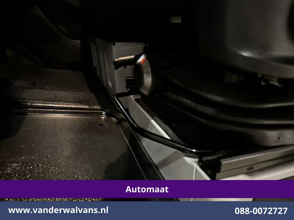 Mercedes-Benz Sprinter 317 CDI 170pk 9G-Tronic Automaat L2H2 uit 2024, foto 8