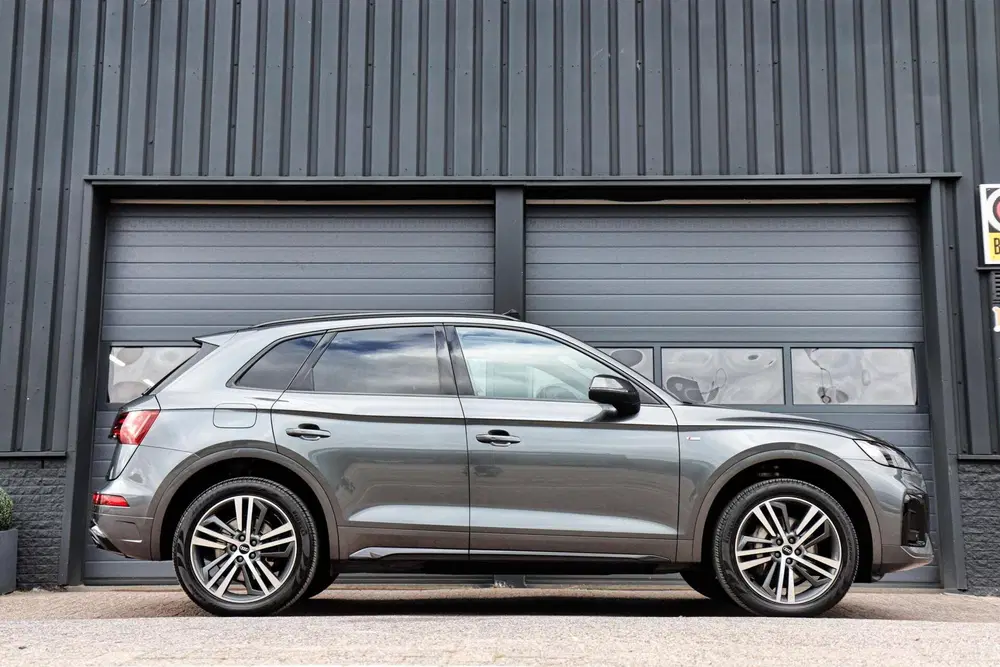 Audi Q5 55 TFSIe Quattro Competition 3x S-Line uit 2021, foto 3