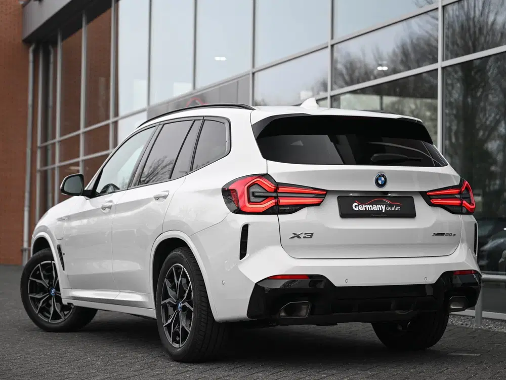 BMW X3 BMW X3 xDrive30e 292PK M-Sport Electr uit 2023, foto 2