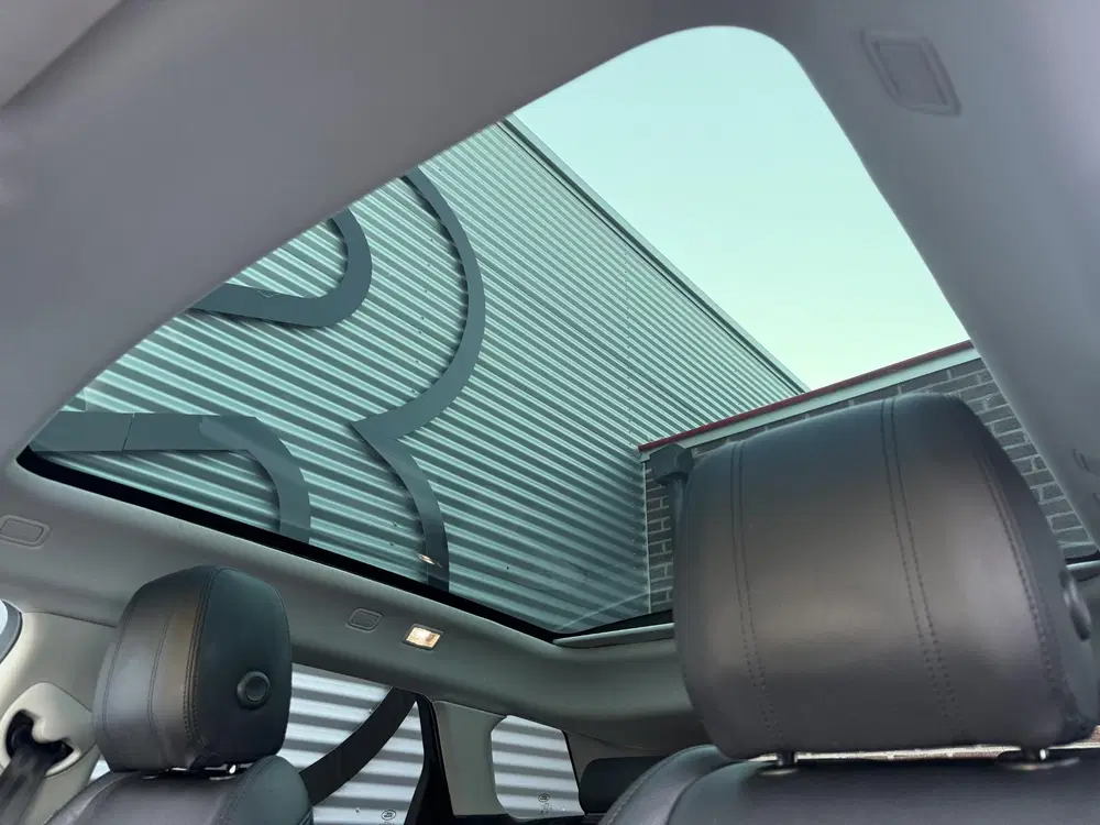 Land Rover Range Rover Evoque 2.0 P200 AWD R-Dynamic SE 1e E uit 2020, foto 5