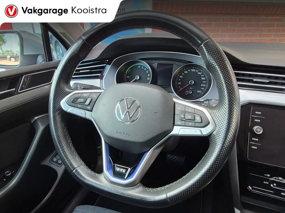 Volkswagen Passat 1.4 TSI PHEV GTE Business uit 2020, foto 11