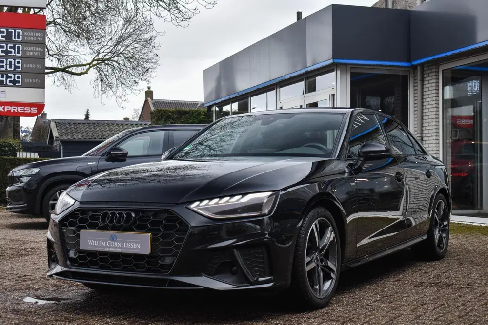 Audi A4 TFSI S-Line Aut. Virtual Stoelverwarmin uit 2023, foto 12