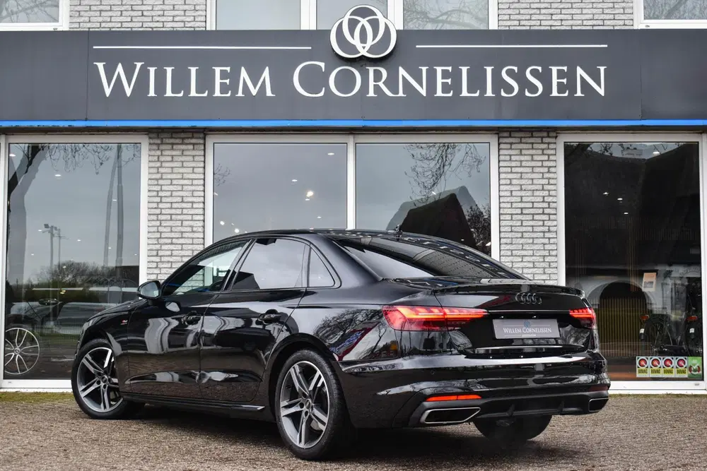 Audi A4 TFSI S-Line Aut. Virtual Stoelverwarmin uit 2023, foto 4