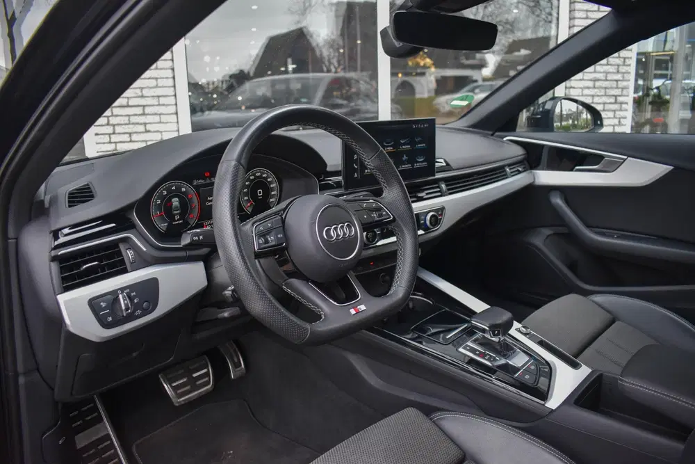 Audi A4 TFSI S-Line Aut. Virtual Stoelverwarmin uit 2023, foto 9