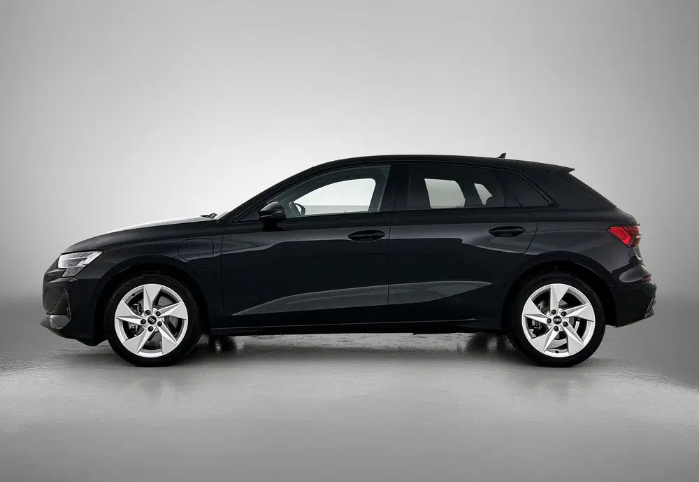 Audi A3 40 TFSI e S edition 204 PK l Adaptive crui uit 2025, foto 3
