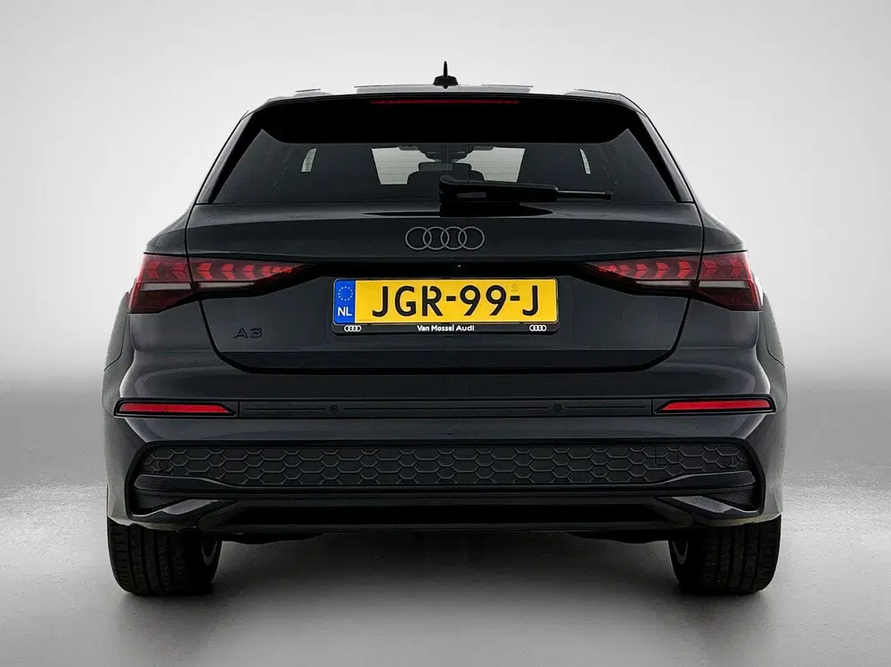Audi A3 40 TFSI e S edition 204 PK l Adaptive crui uit 2025, foto 4