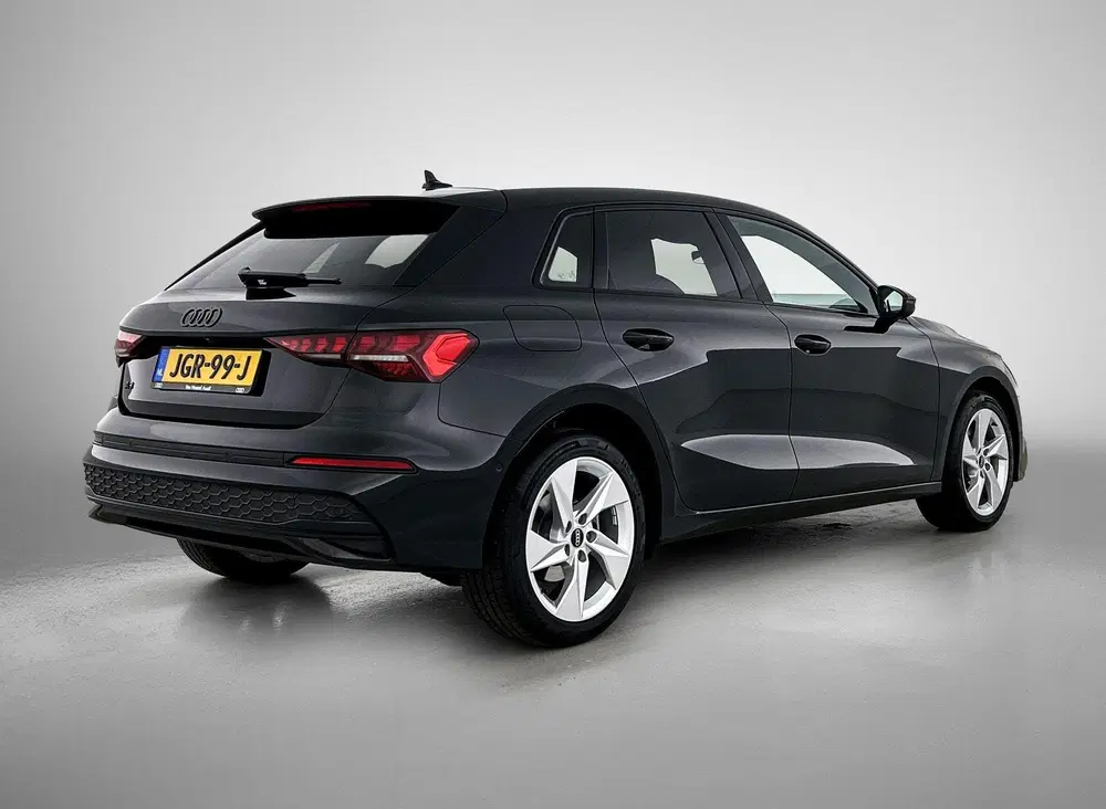 Audi A3 40 TFSI e S edition 204 PK l Adaptive crui uit 2025, foto 5
