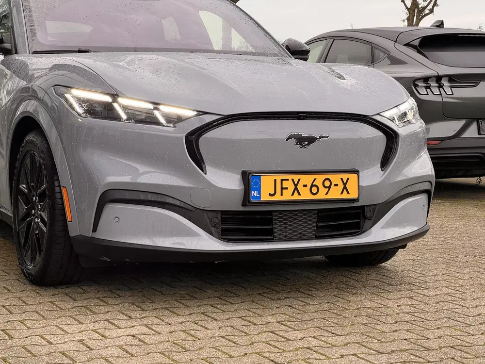 Ford Mustang Mach-E Extended Premium RWD 91 kWh 294pk uit 2025, foto 7