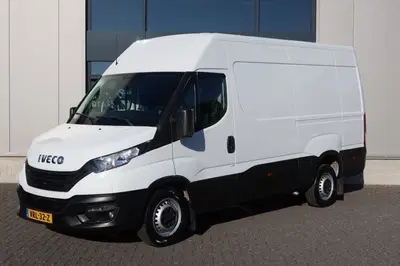 Iveco Daily 35S16V 2.3 L2H2 156pk Airco Cruise uit 2022
