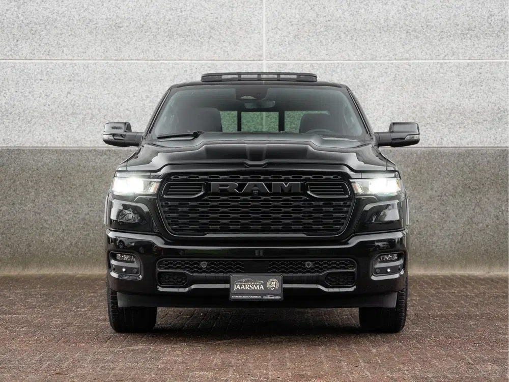Dodge RAM 3.0L SST 420pk Big Horn Night CrewCab 4x4 uit 2024, foto 4