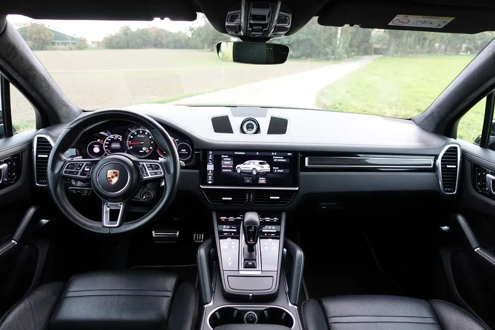 Porsche Cayenne 4.0 Turbo uit 2019, foto 12