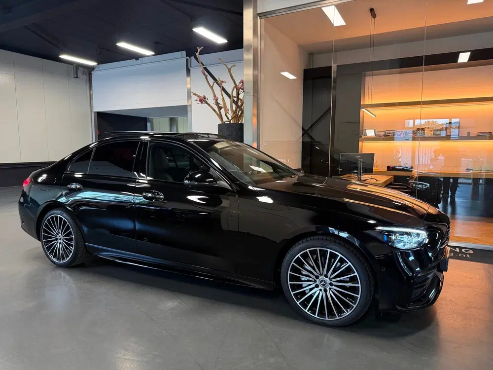 Mercedes-Benz C-Klasse 180 AMG Night Pano Memory 360Cam. Dis uit 2023, foto 2