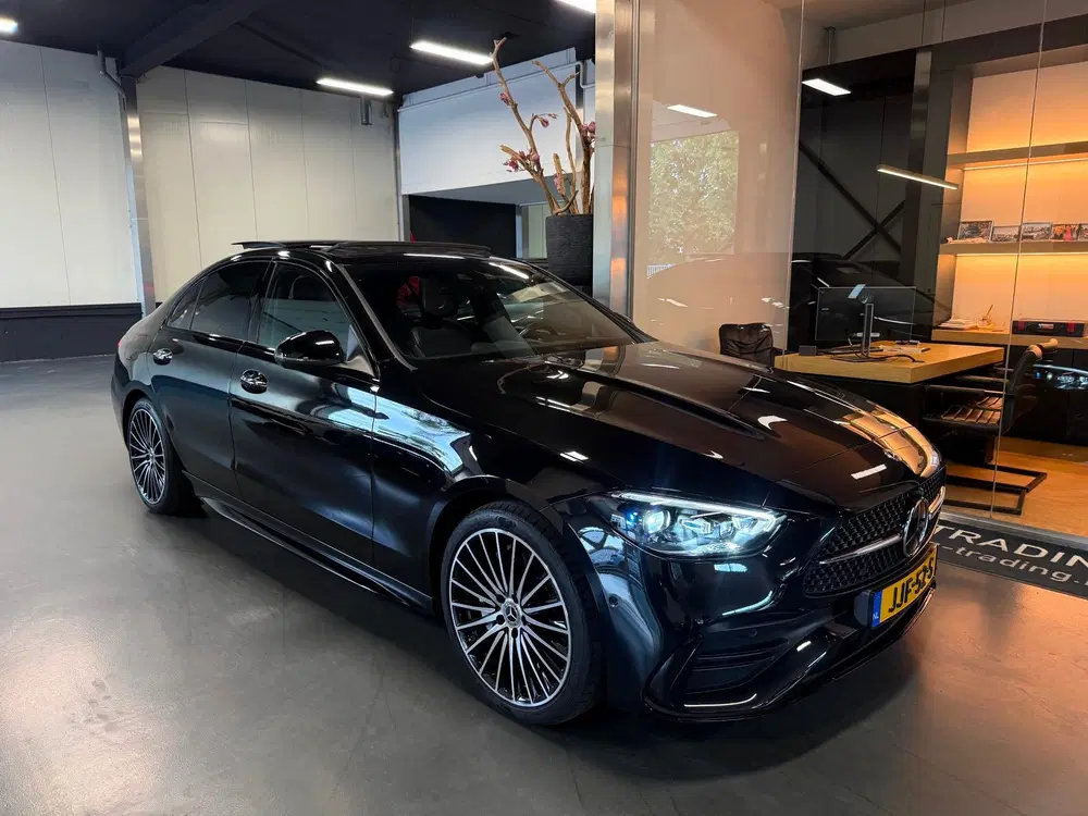 Mercedes-Benz C-Klasse 180 AMG Night Pano Memory 360Cam. Dis uit 2023, foto 3