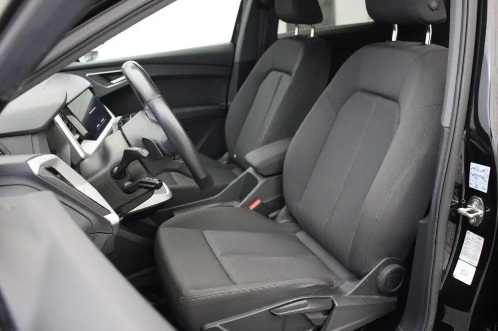Audi Q4 e-tron 35 Launch edition 55 kWh uit 2021, foto 11