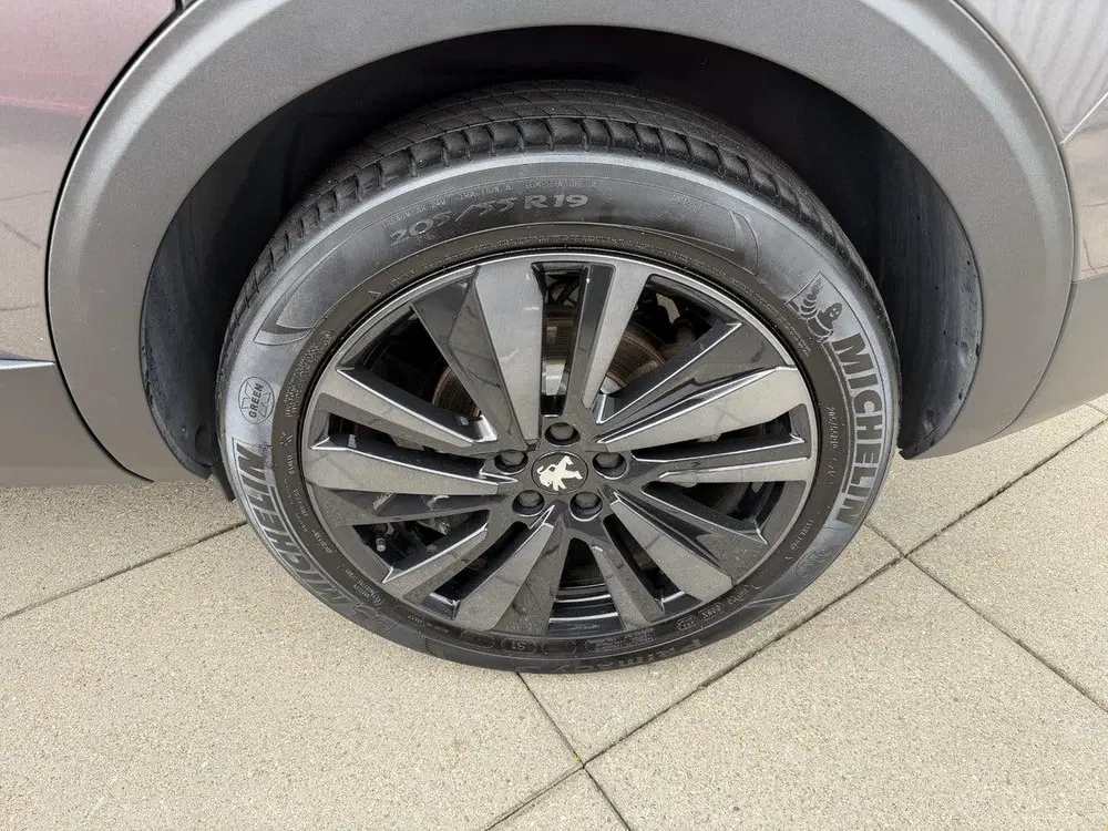 Peugeot 5008 1.2 Hybrid 136 GT uit 2024, foto 10