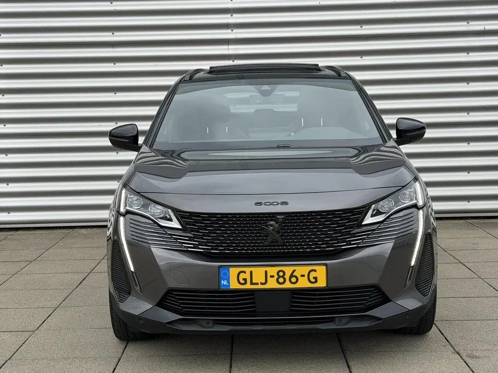Peugeot 5008 1.2 Hybrid 136 GT uit 2024, foto 2