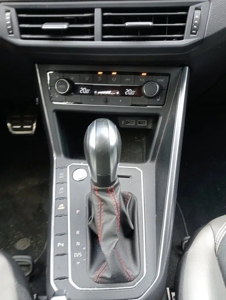 Volkswagen Polo 2.0 TSI GTI 200PK Complete uitvoering uit 2019, foto 10