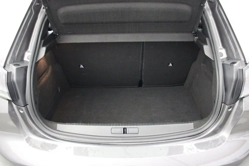 Peugeot 208 1.2 PureTech Allure Pack Automaat uit 2023, foto 12