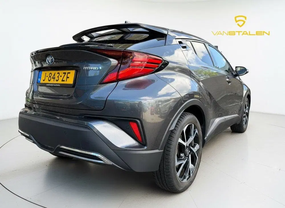 Toyota C-HR 2.0 Hybrid First Edition uit 2020, foto 6