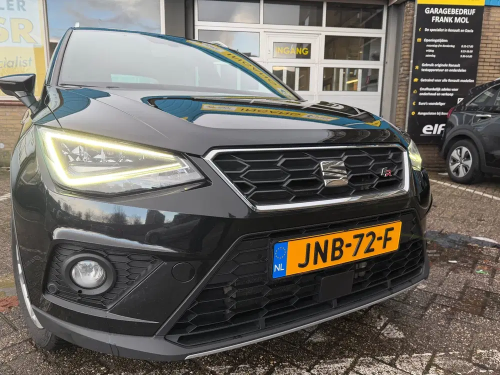 SEAT Arona 1.0 TSI Style Business Intense Plus uit 2021, foto 2