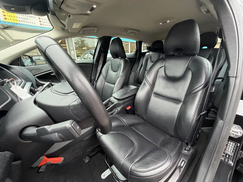 Volvo V40 1.5 T2 Polar+ uit 2019, foto 6