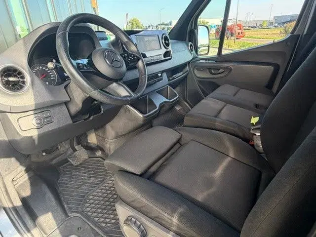 Mercedes-Benz Sprinter 317 CDI L2H2 AUTOMAAT FULL-LED NAVI C uit 2024, foto 9