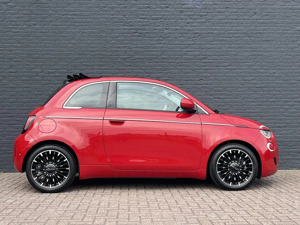 Fiat 500C La Prima 42 kWh SOH 95 uit 2024, foto 6