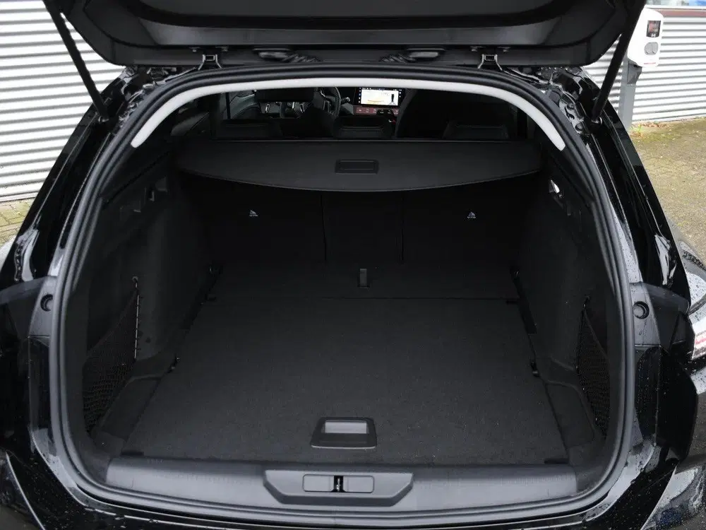 Peugeot 308 SW Allure 1.2 Hybrid 145pk Automaat CAMERA uit 2024, foto 12
