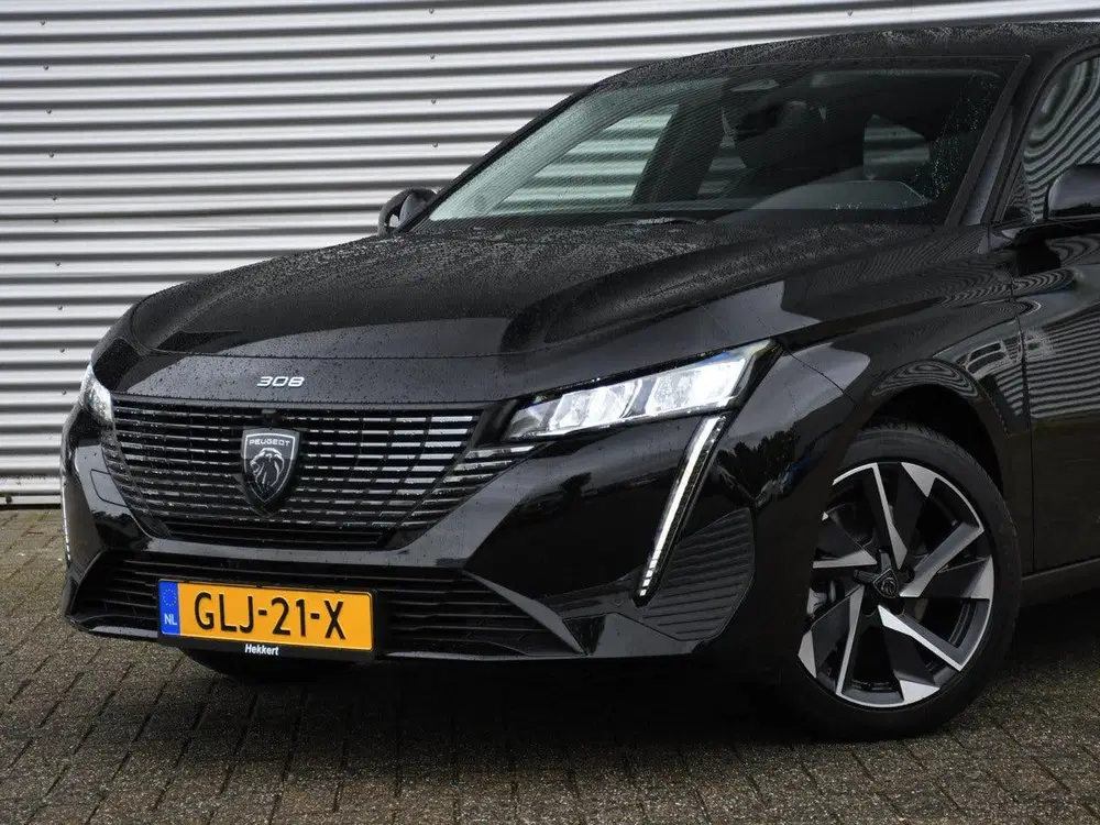 Peugeot 308 SW Allure 1.2 Hybrid 145pk Automaat CAMERA uit 2024, foto 2