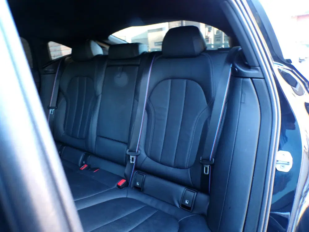 BMW X6 M50d High Executive Automaat uit 2020, foto 13