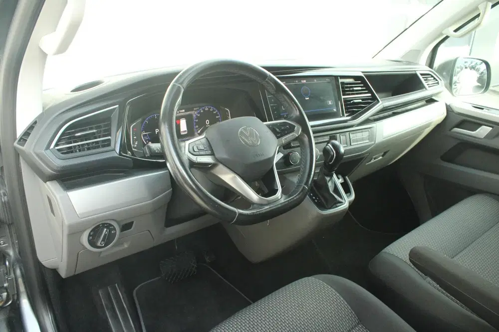 Volkswagen Transporter 2.0 TDI 150pk DSG L2H1 28 Bulli uit 2022, foto 6