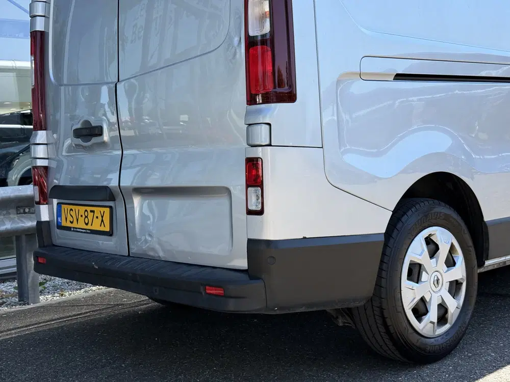 Renault Trafic 2.0 dCi 130 T29 L2H1 DC 6 Pers. Work Editi uit 2022, foto 10