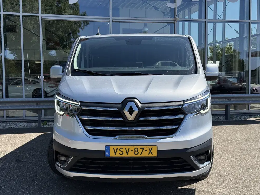 Renault Trafic 2.0 dCi 130 T29 L2H1 DC 6 Pers. Work Editi uit 2022, foto 2