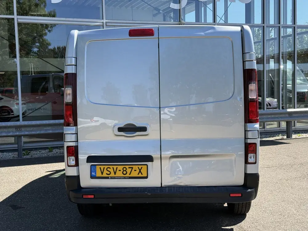 Renault Trafic 2.0 dCi 130 T29 L2H1 DC 6 Pers. Work Editi uit 2022, foto 4