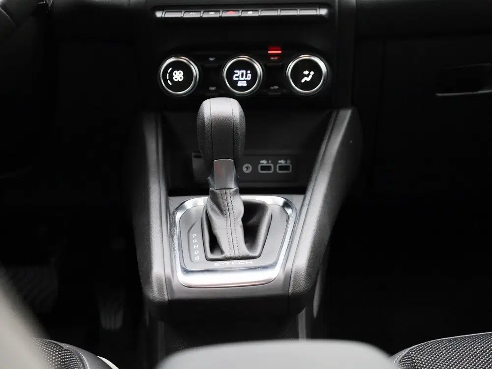 Renault Captur 1.6 E-Tech Plug-in Hybrid 160 techno uit 2023, foto 10